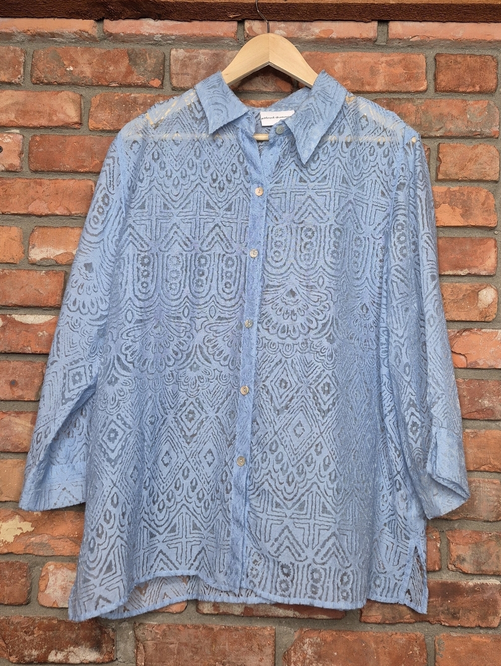 Alfred Dunner Blue Sheer Jacquard Button Front Blouse Size 18 Lightweight
